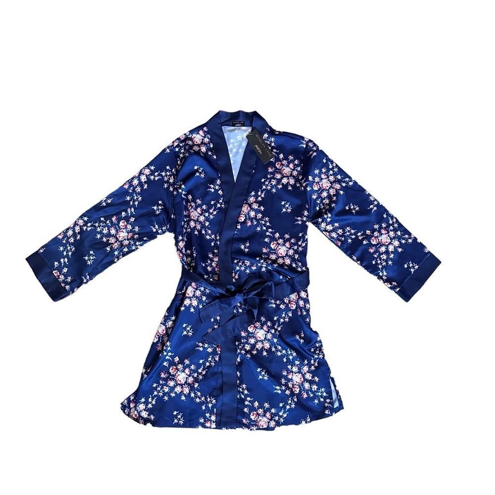 Morgan Lane x FabFitFun Navy Floral Long Sleeve Short Satin Belted Robe Sz S/M - Picture 8 of 12
